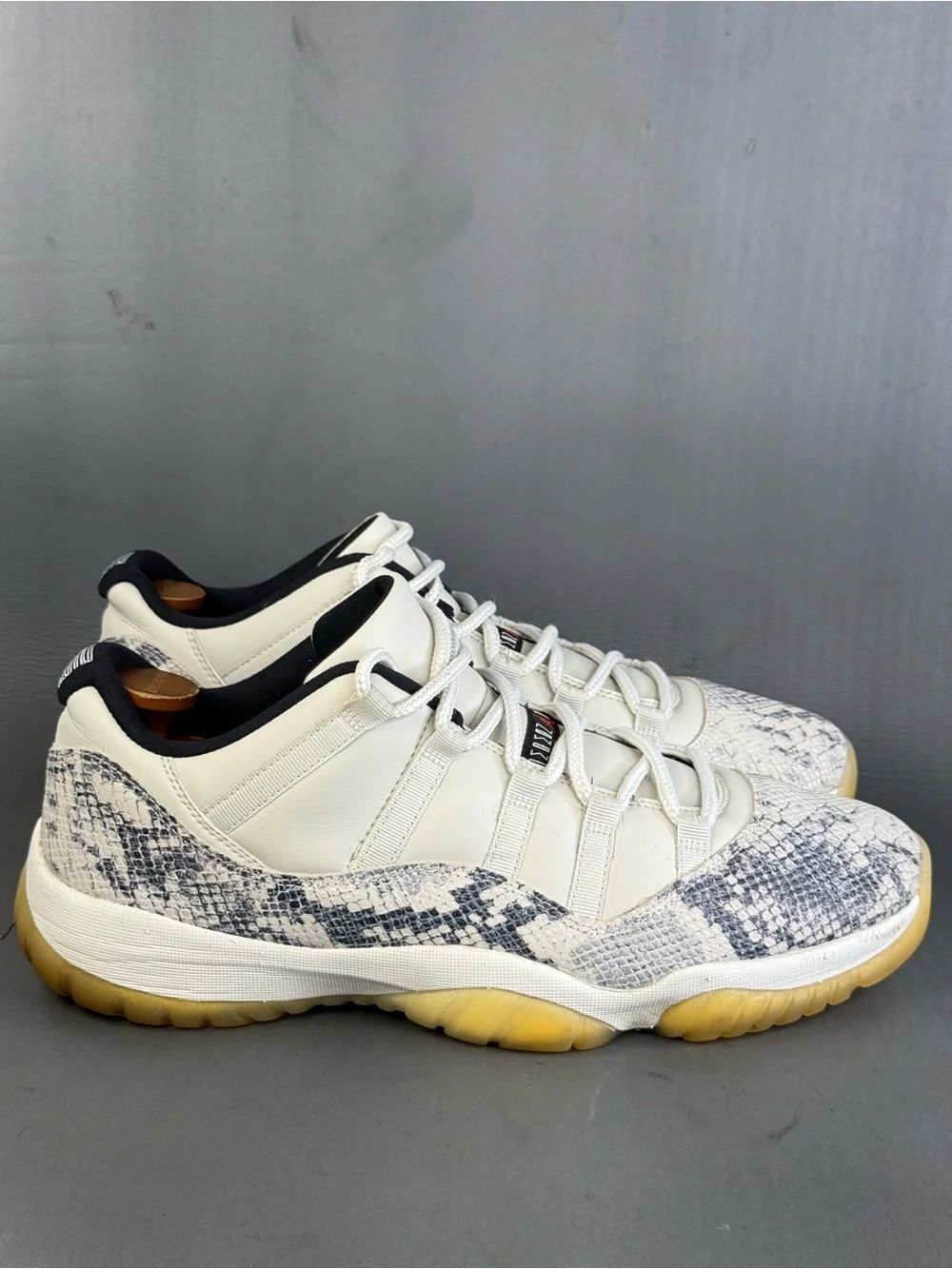 JORDAN 11 RETRO LOW 'LIGHT BONE SNAKESKIN' sneaker shoes men’s size 13